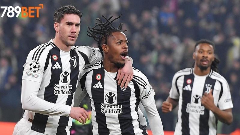 Cristiano Ronaldo gia nhập vào năm 2018 đã giúp Juventus bùng nổ về danh tiếng và lượng fan quốc tế